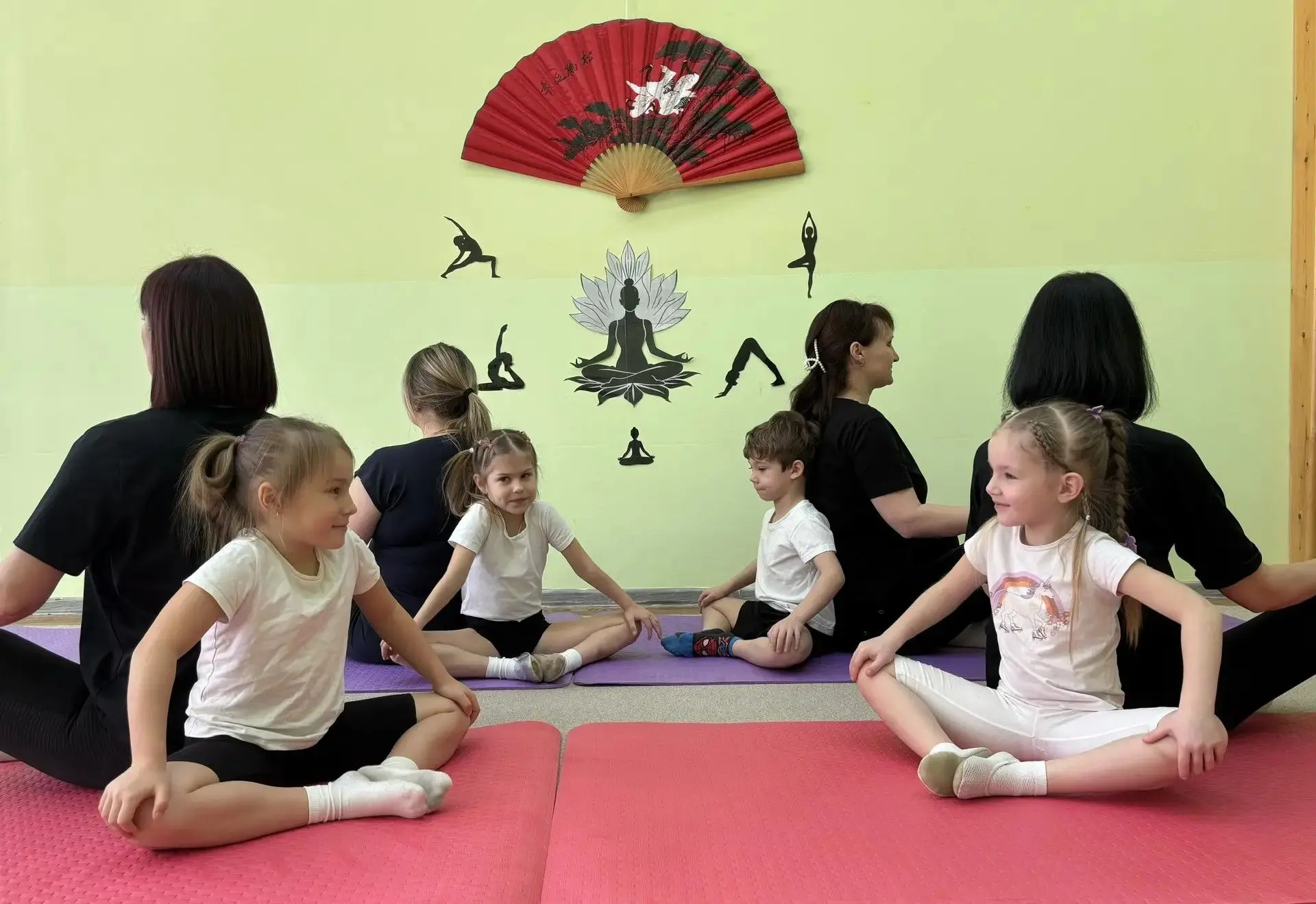 Йога с элементами самомассажа